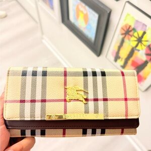 Burberry plaid cream colored Tri-Fold wallet